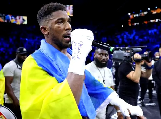 Furious Anthony Joshua questions Usyk defeat